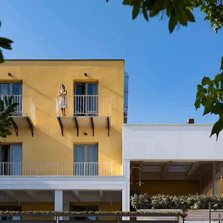 Hotel Luna Del Raccolto